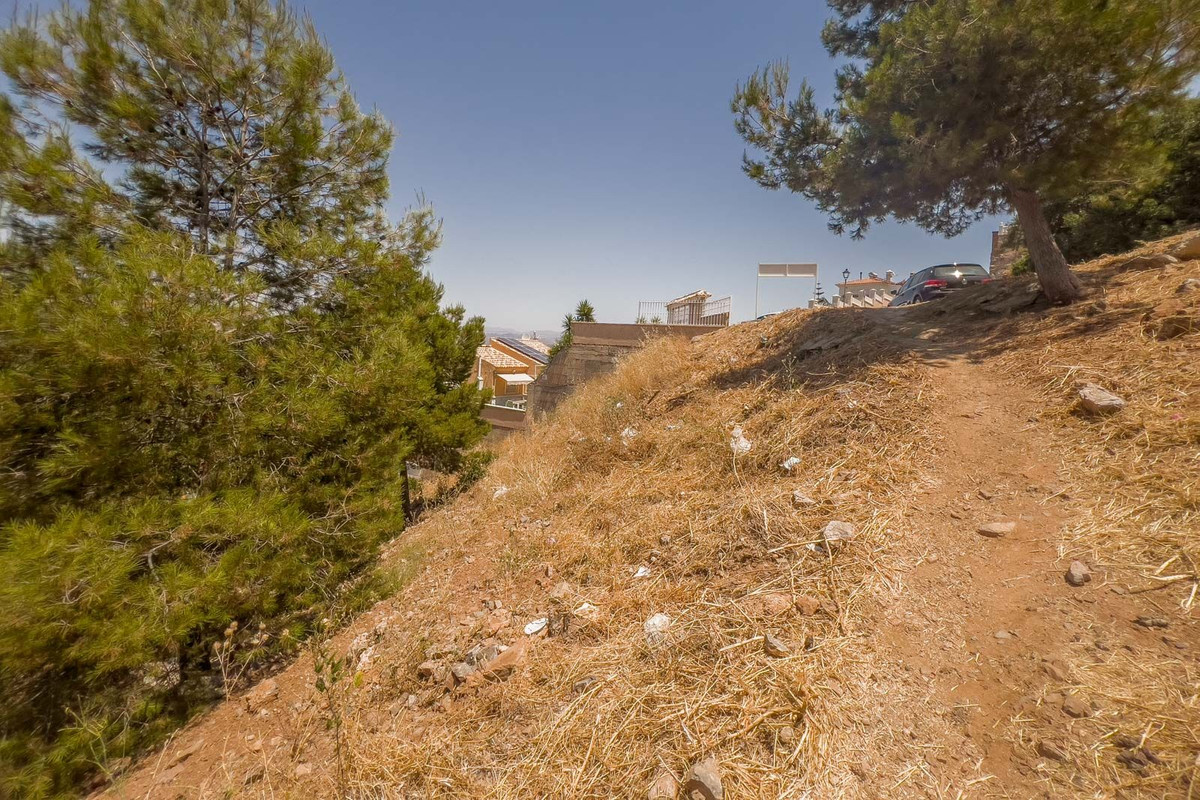 Plot for sale in Alhaurín de la Torre | 0 bedrooms H5108338