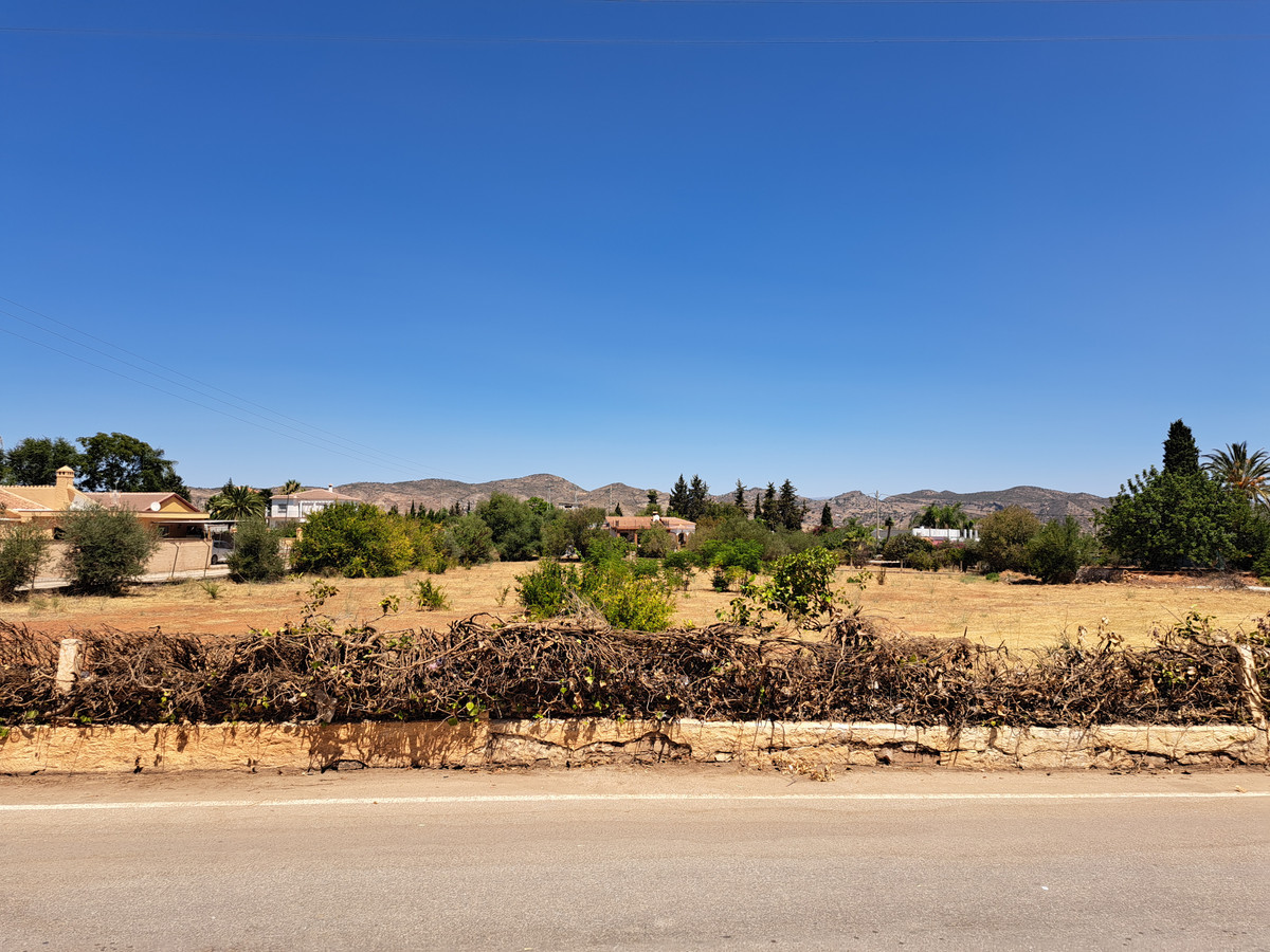 Percelen te koop in Alhaurín de la Torre | 0 slaapkamers H5147053