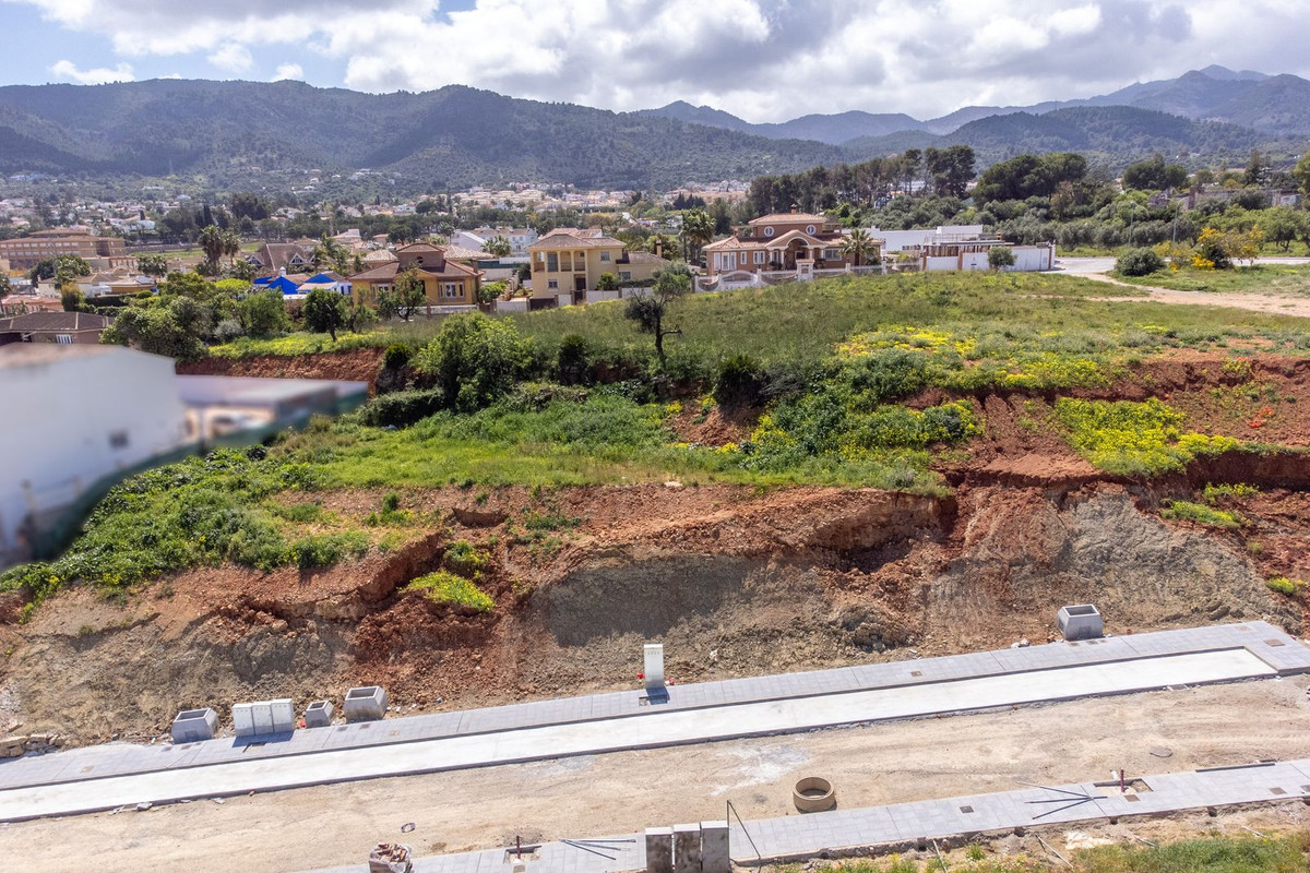 Percelen te koop in Alhaurín de la Torre | 0 slaapkamers H5417179