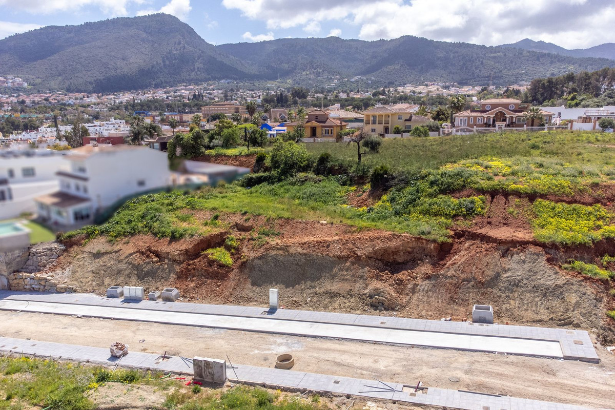 Percelen te koop in Alhaurín de la Torre | 0 slaapkamers H5417179