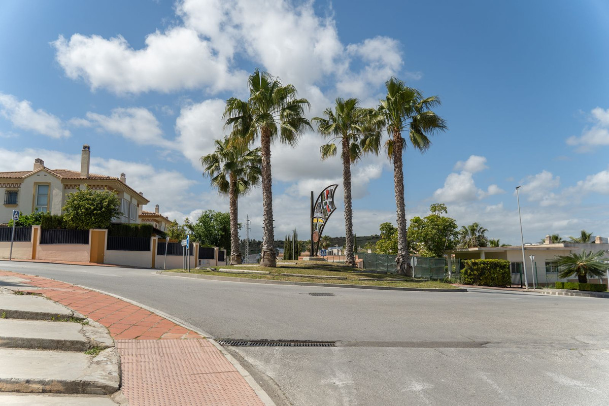 Percelen te koop in Alhaurín de la Torre | 0 slaapkamers H5417179