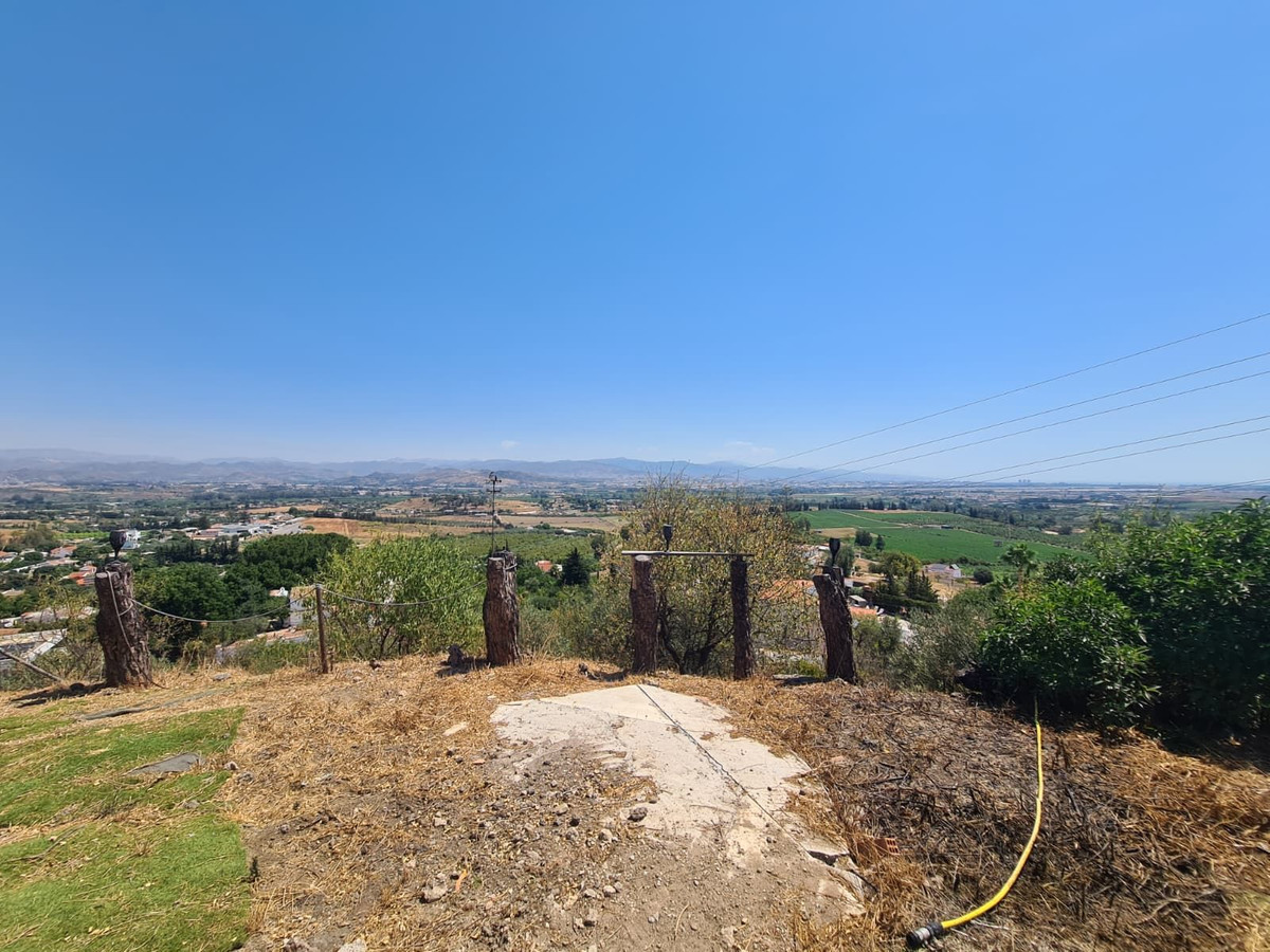 Percelen te koop in Alhaurín de la Torre | 0 slaapkamers H5446435