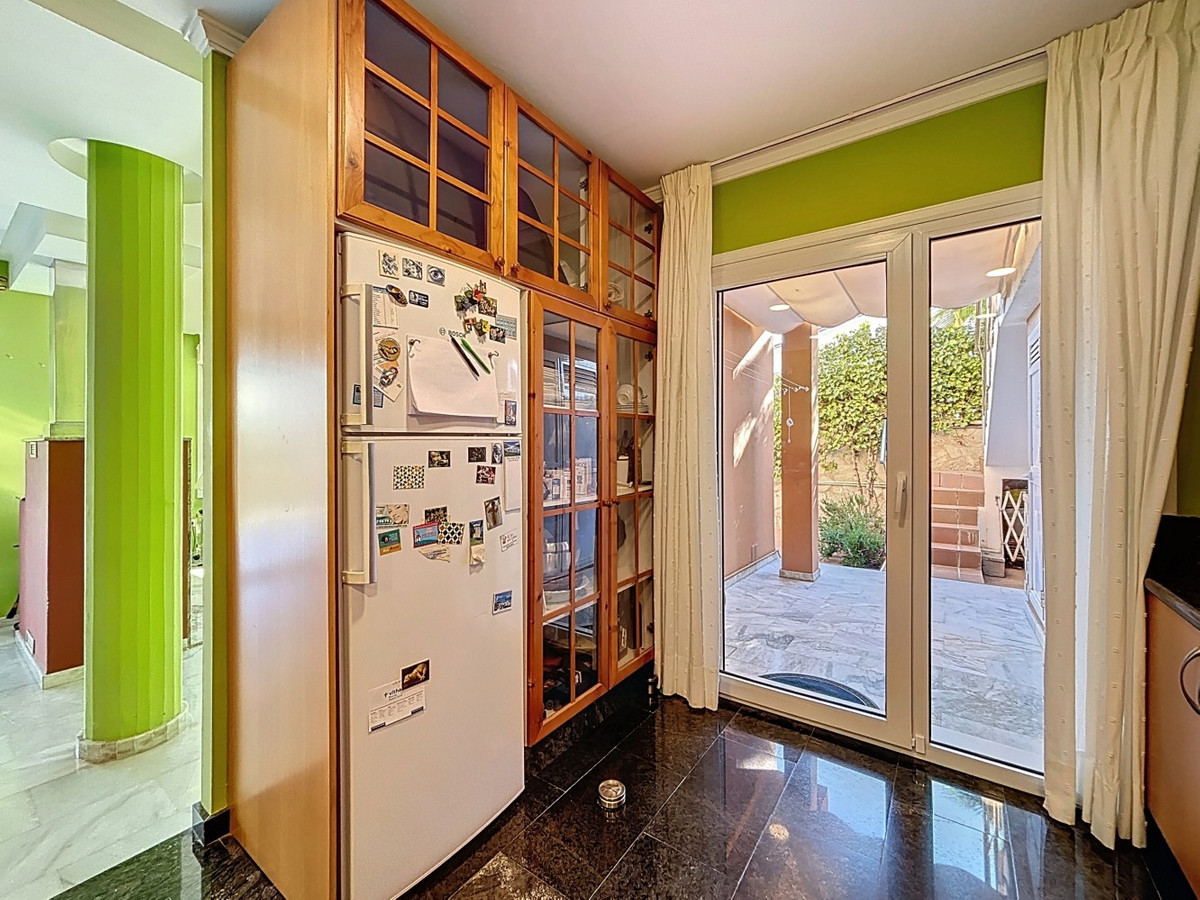 Huis te koop in Almayate | 3 slaapkamers H5297728