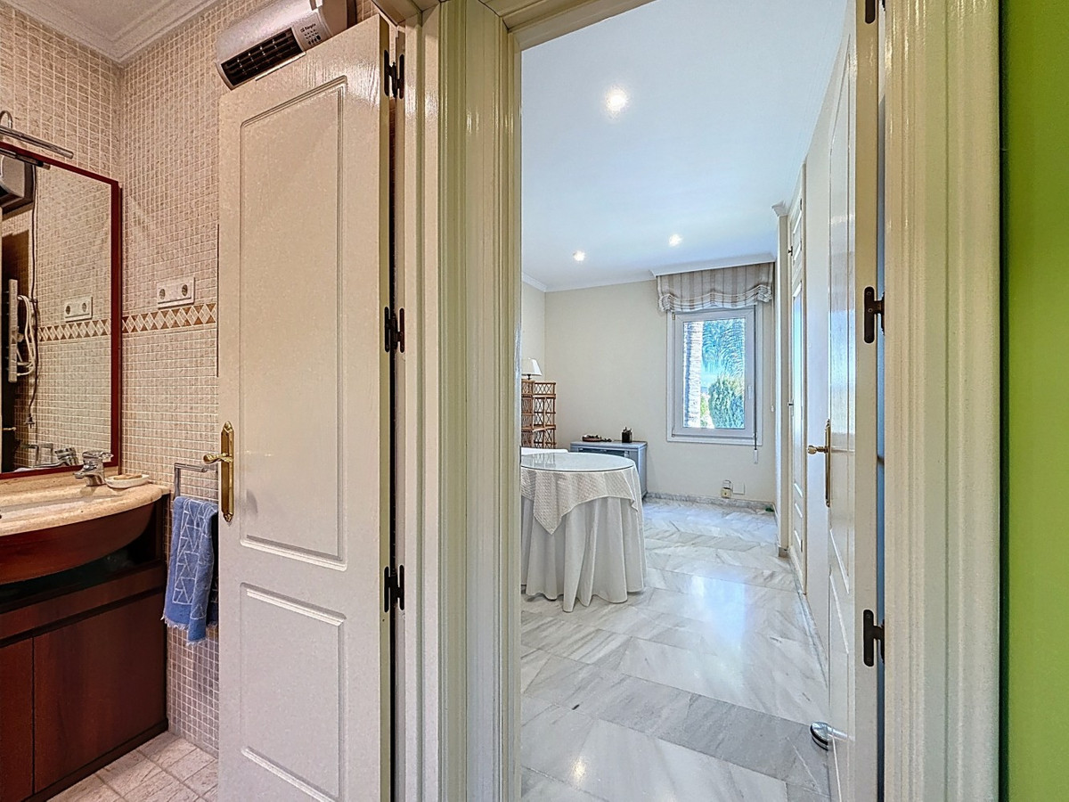 Huis te koop in Almayate | 3 slaapkamers H5297728