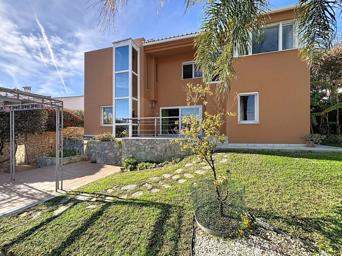 Huis te koop in Almayate | 3 slaapkamers H5297728