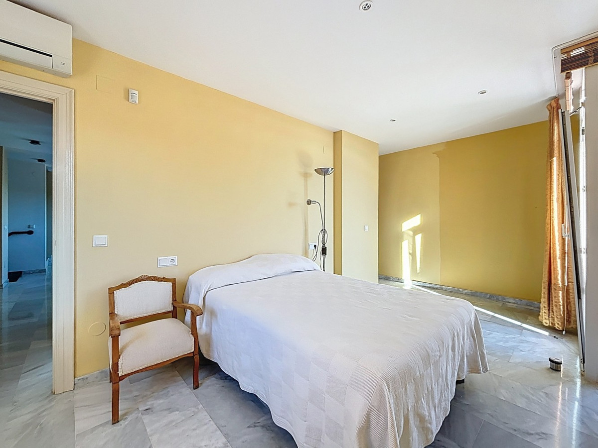 Huis te koop in Almayate | 3 slaapkamers H5297728