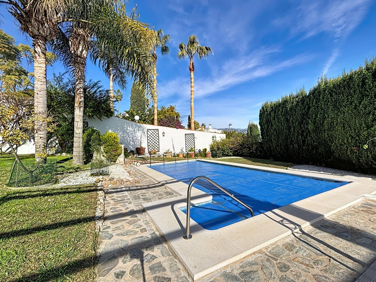 Huis te koop in Almayate | 3 slaapkamers H5297728