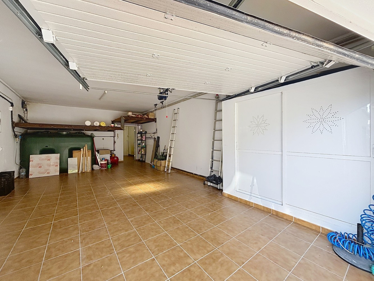 Huis te koop in Almayate | 3 slaapkamers H5297728