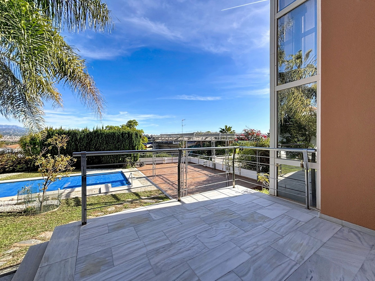 Huis te koop in Almayate | 3 slaapkamers H5297728