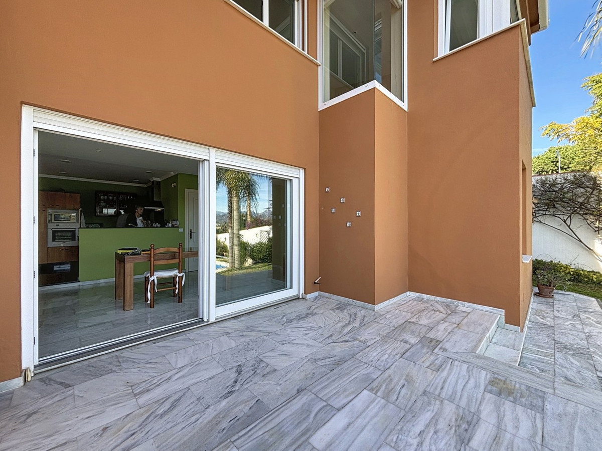 Huis te koop in Almayate | 3 slaapkamers H5297728