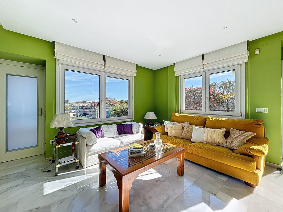 Huis te koop in Almayate | 3 slaapkamers H5297728