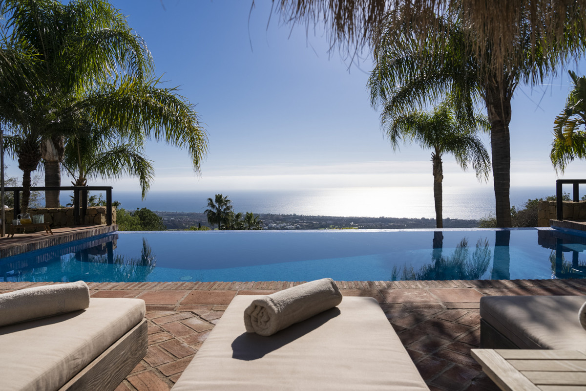 Huis te koop in Altos de los Monteros | 6 slaapkamers H5135635