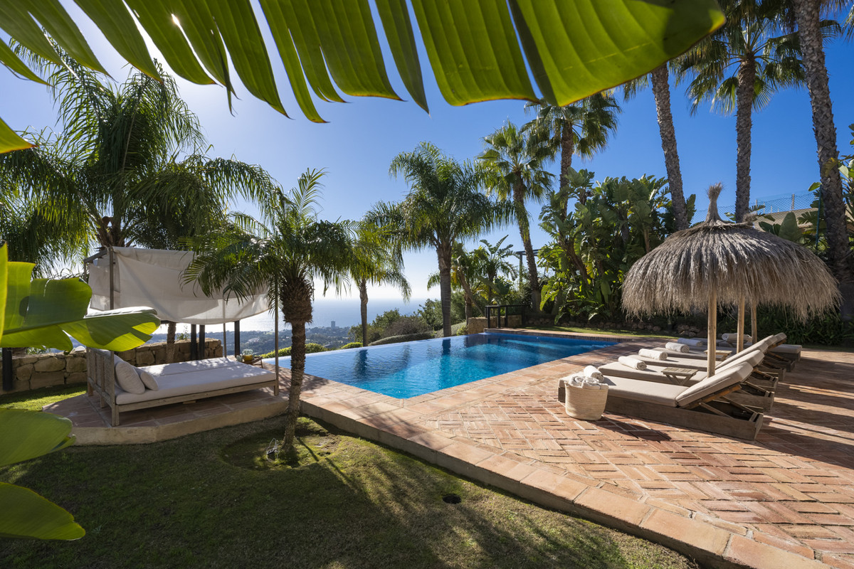 Huis te koop in Altos de los Monteros | 6 slaapkamers H5135635