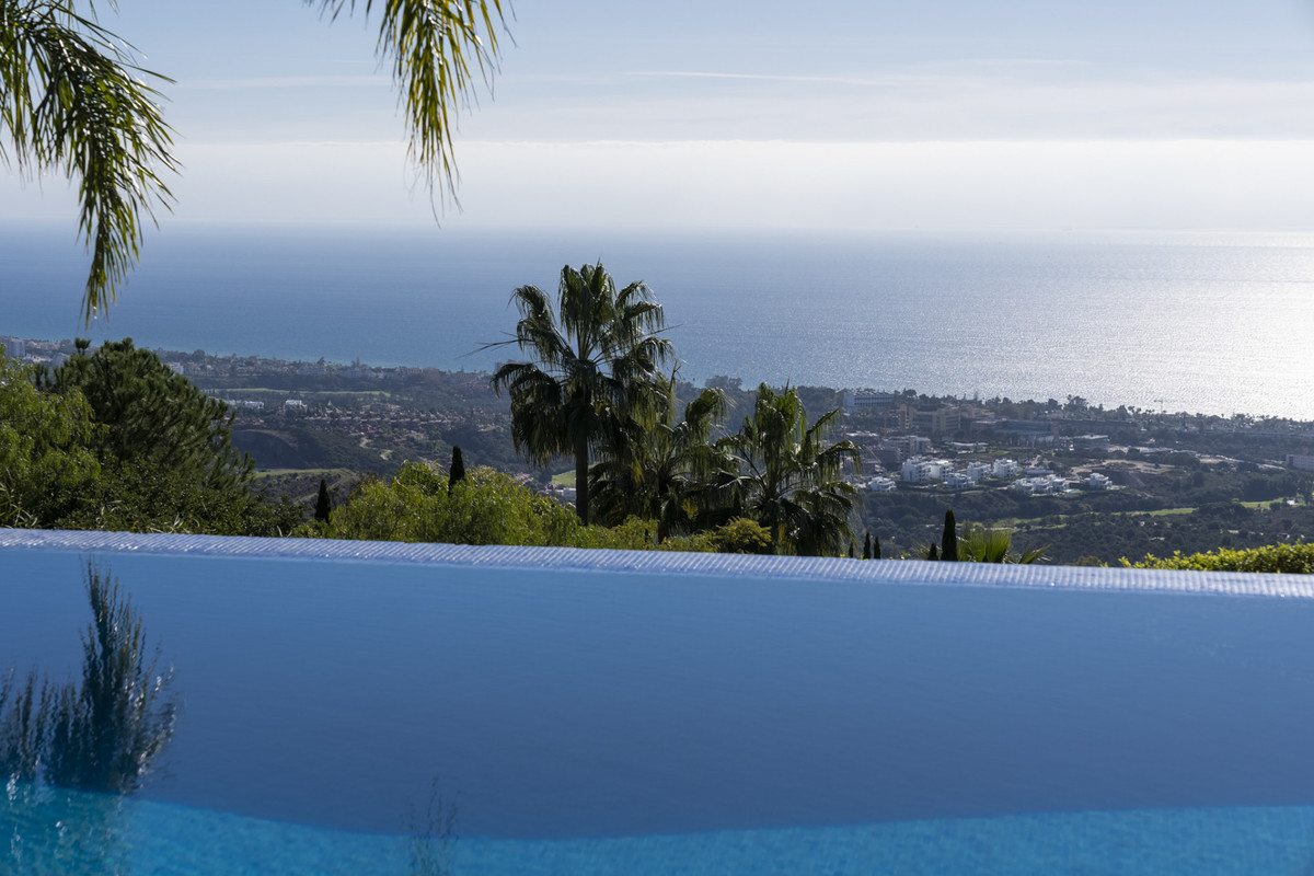 Huis te koop in Altos de los Monteros | 6 slaapkamers H5135635