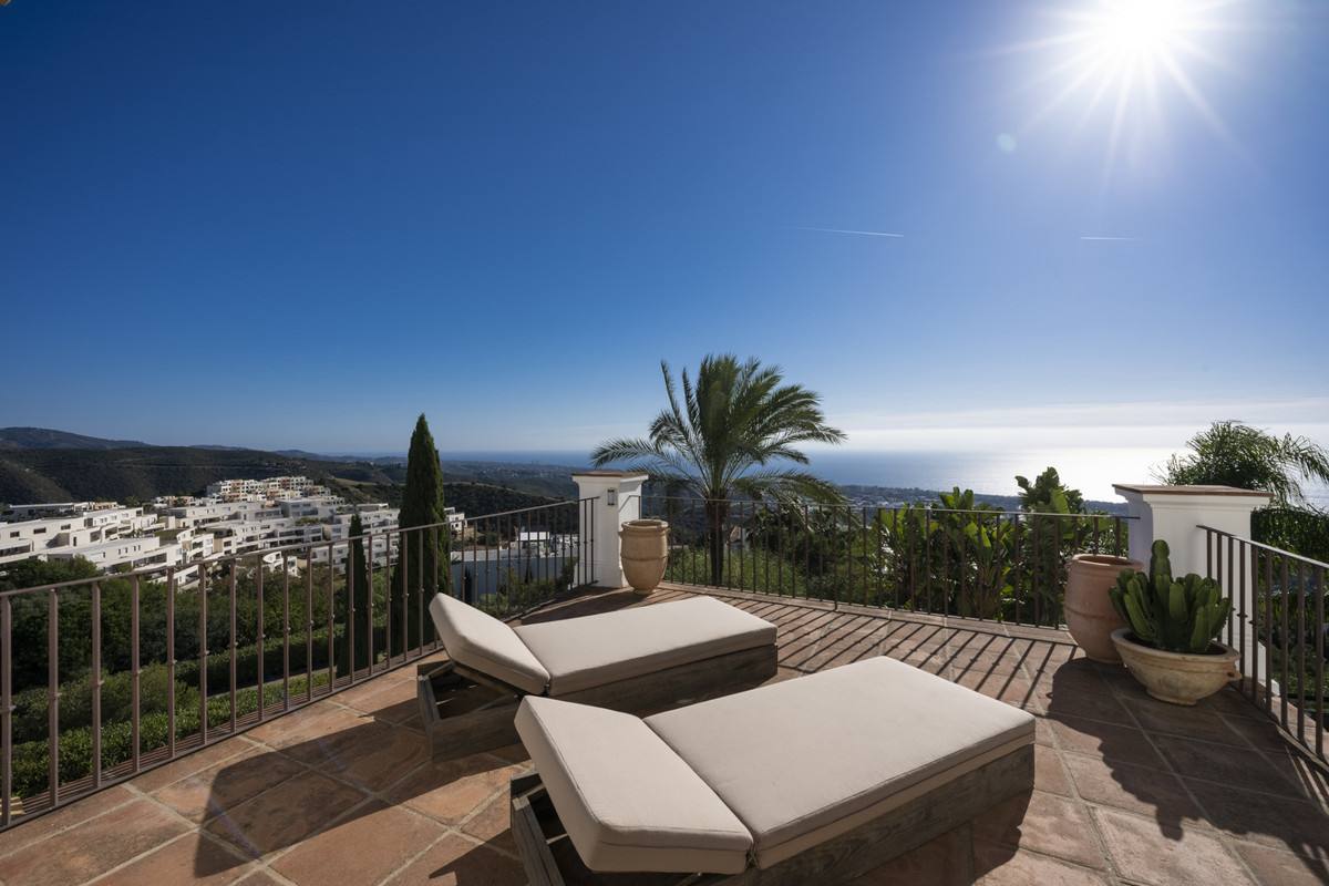 Huis te koop in Altos de los Monteros | 6 slaapkamers H5135635