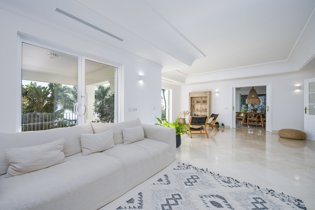 Huis te koop in Altos de los Monteros | 6 slaapkamers H5135635
