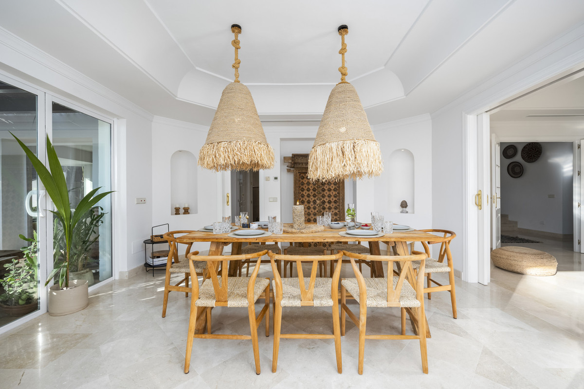 Huis te koop in Altos de los Monteros | 6 slaapkamers H5135635