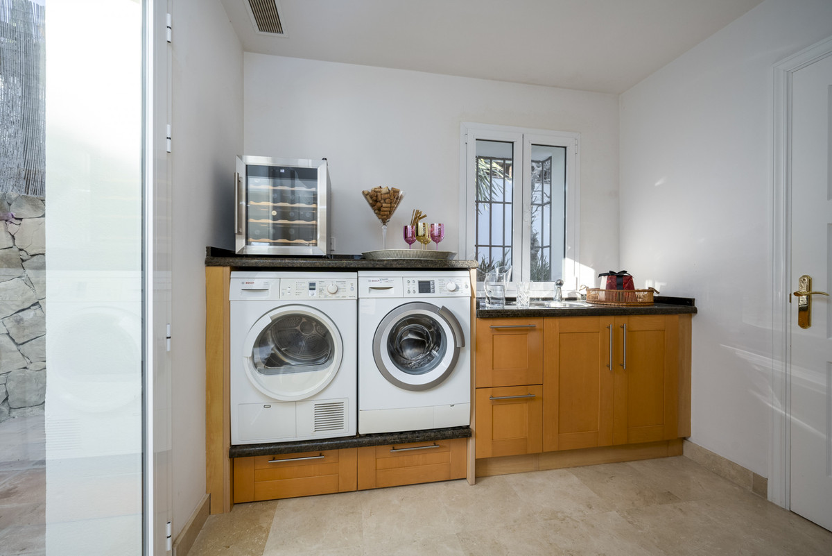 Huis te koop in Altos de los Monteros | 6 slaapkamers H5135635