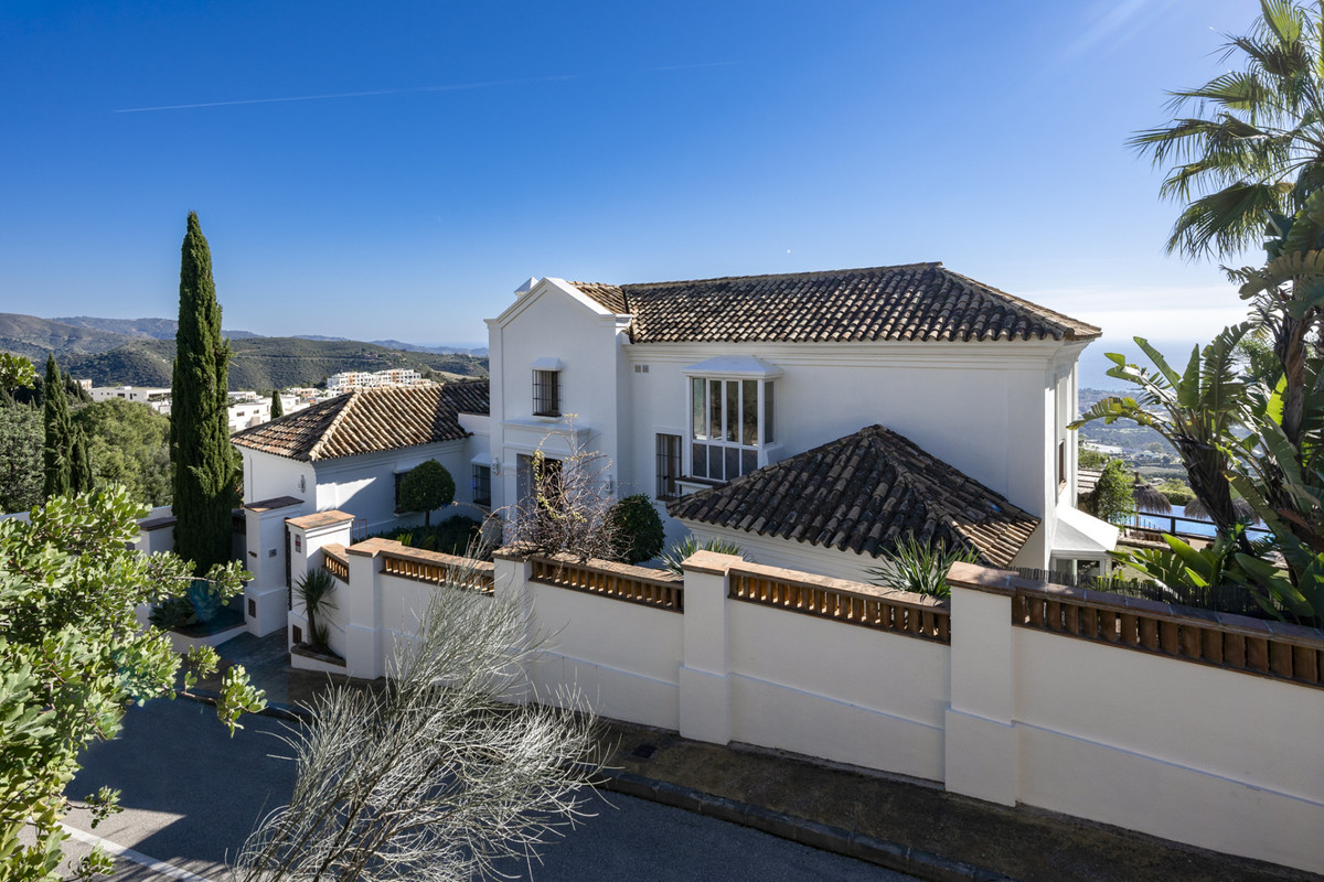 Huis te koop in Altos de los Monteros | 6 slaapkamers H5135635