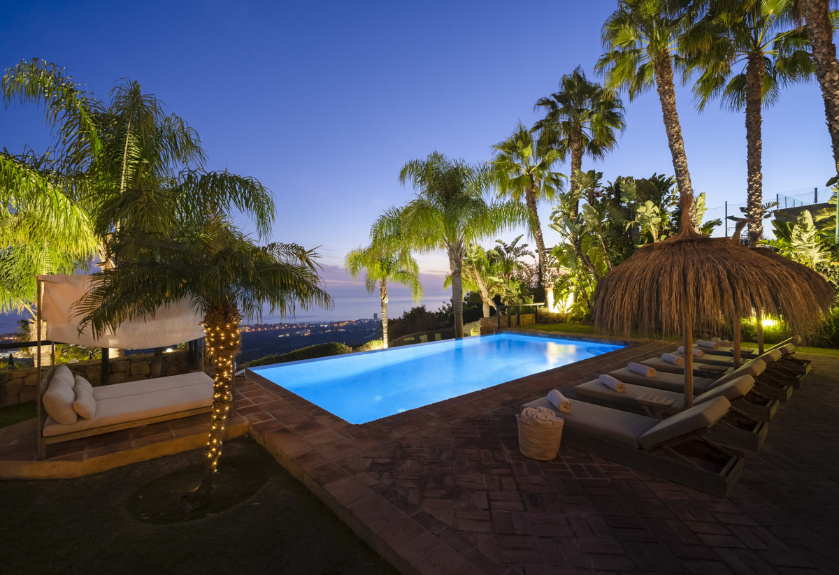 Huis te koop in Altos de los Monteros | 6 slaapkamers H5135635