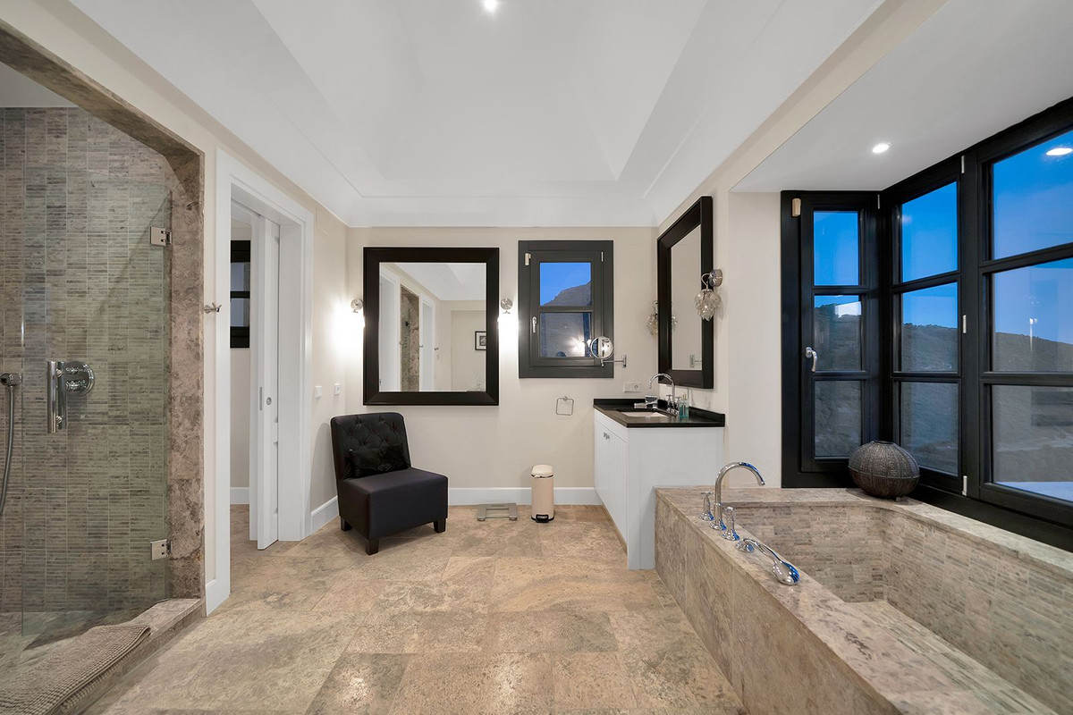 Huis te koop in Benahavís | 5 slaapkamers H5297698