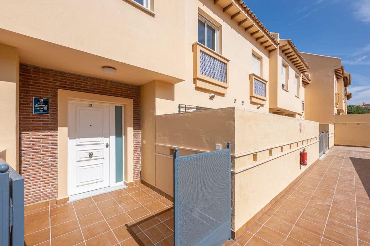Appartement te koop in Calahonda | 5 slaapkamers H5494000