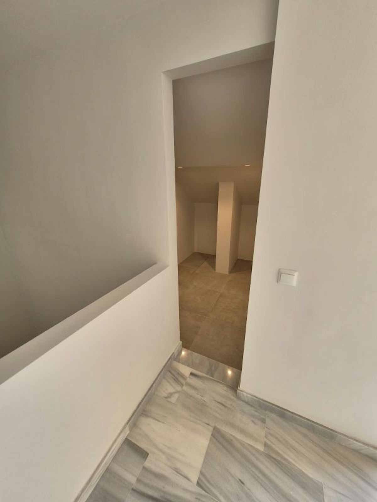 Appartement te koop in Calahonda | 5 slaapkamers H5494000