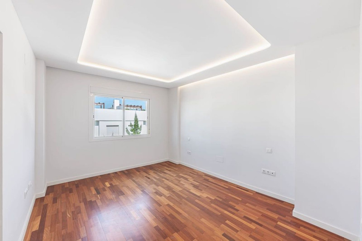 Appartement te koop in Calahonda | 5 slaapkamers H5494000