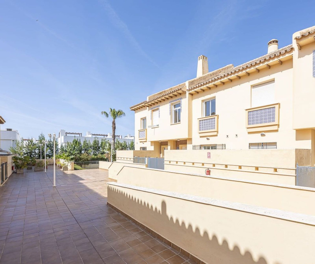Appartement te koop in Calahonda | 5 slaapkamers H5494000