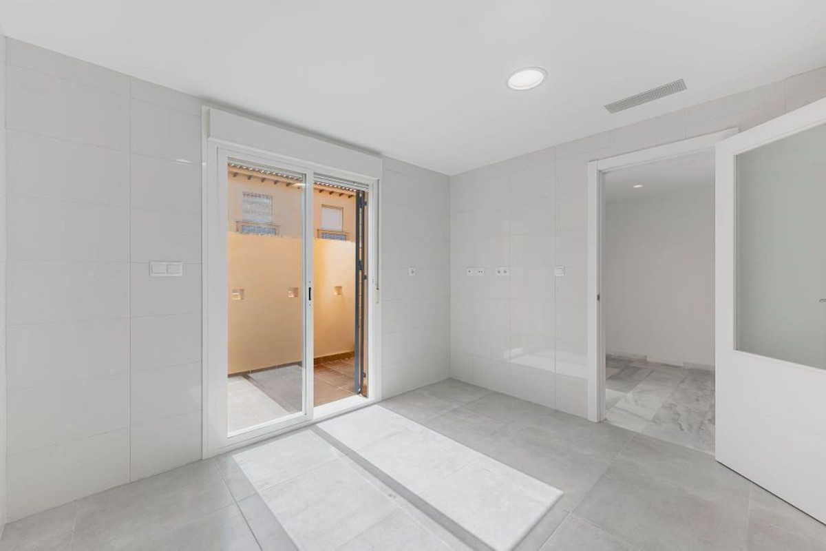 Appartement te koop in Calahonda | 5 slaapkamers H5494000