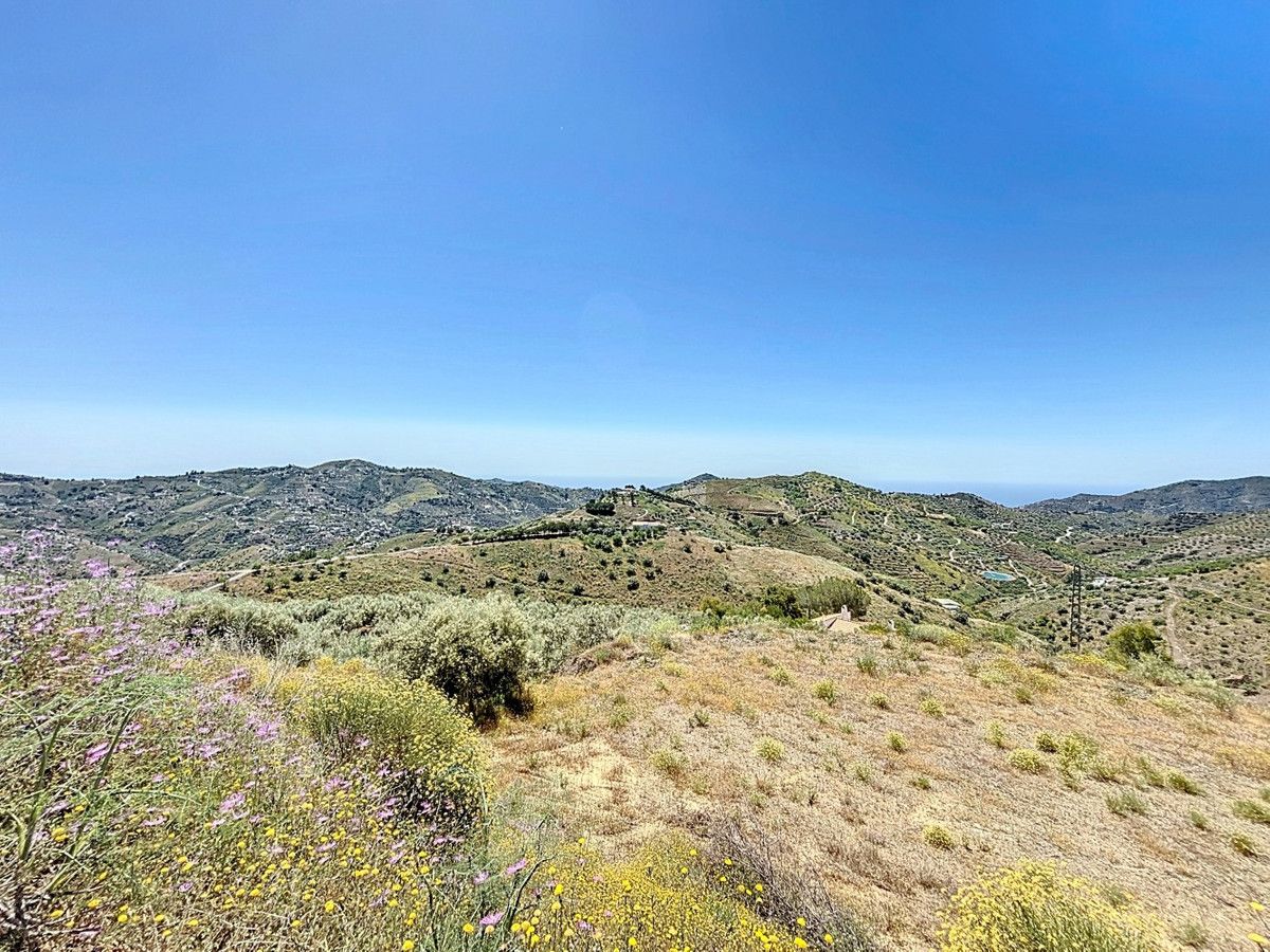 Percelen te koop in Canillas de Albaida | 1 slaapkamers H5049925