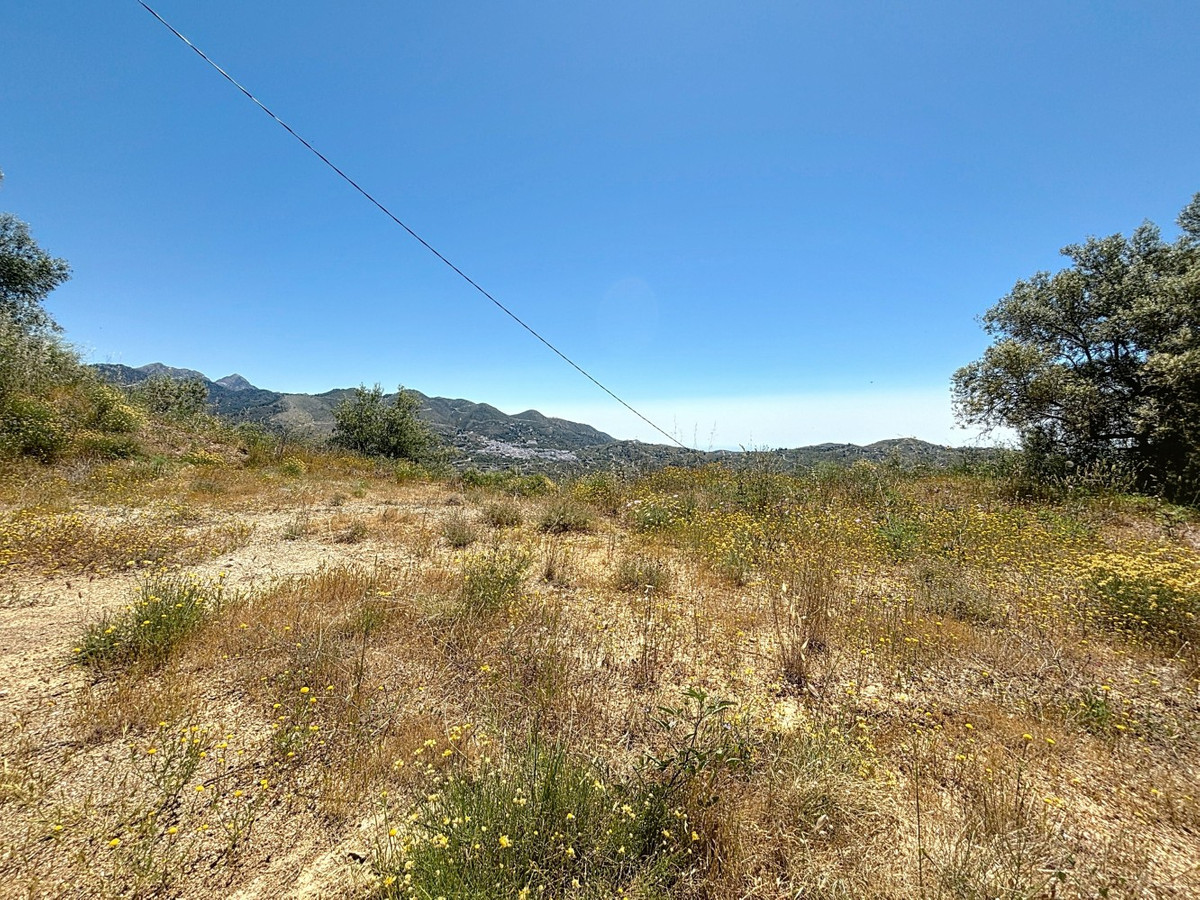 Percelen te koop in Canillas de Albaida | 1 slaapkamers H5049925