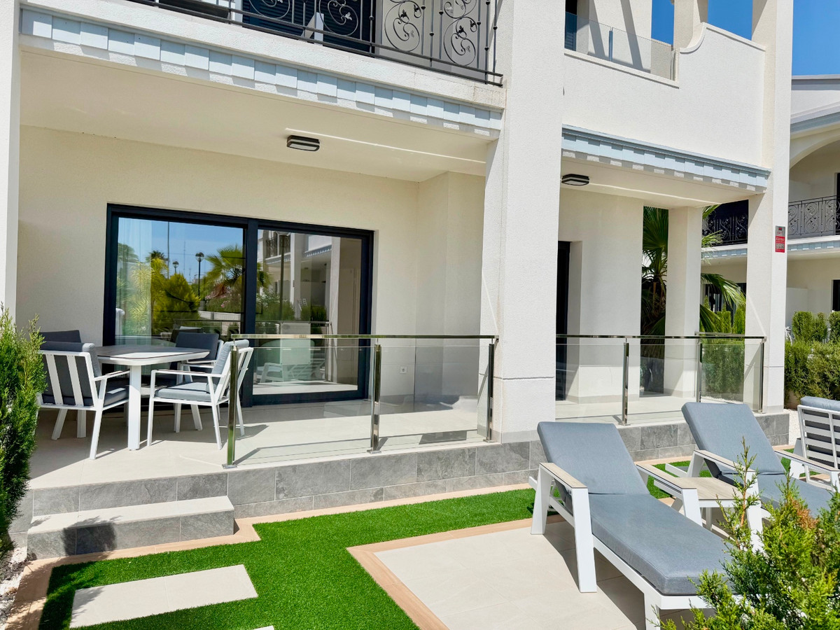 Huis te koop in Ciudad Quesada | 2 slaapkamers H5433394