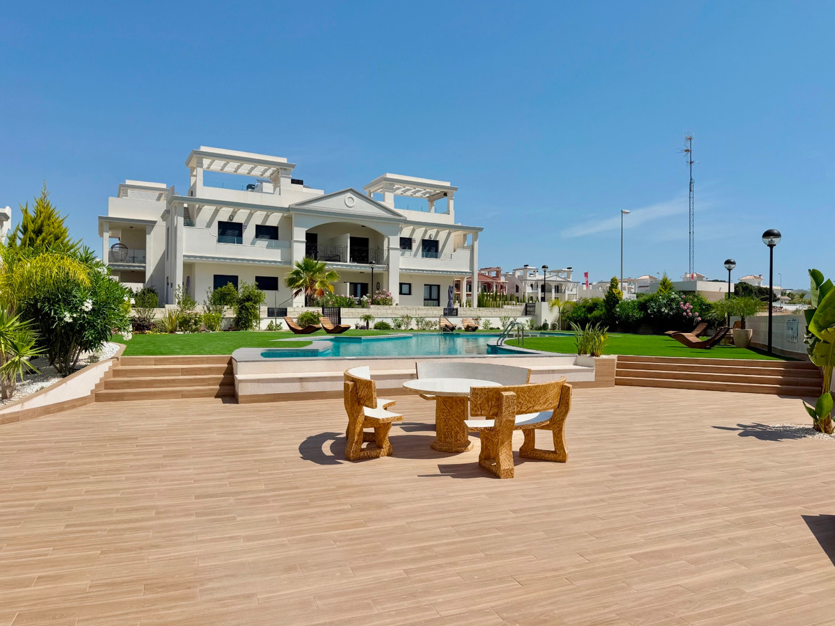 Huis te koop in Ciudad Quesada | 2 slaapkamers H5433394