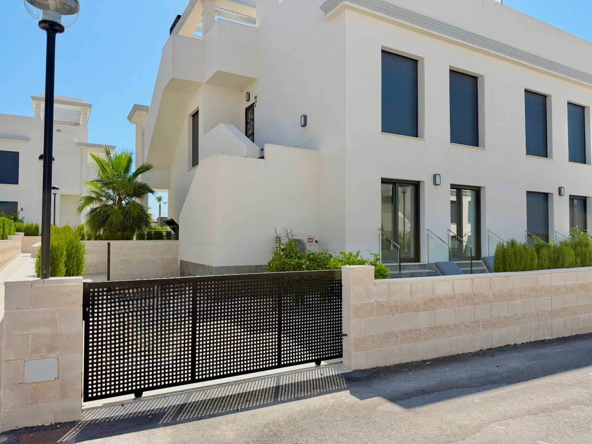 Huis te koop in Ciudad Quesada | 2 slaapkamers H5433394