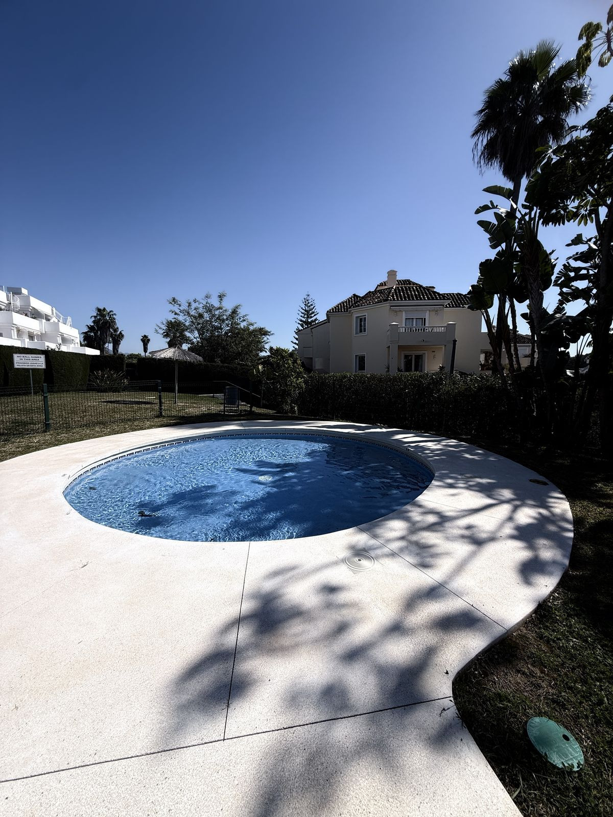Percelen te koop in El Paraiso | 2 slaapkamers H5396575