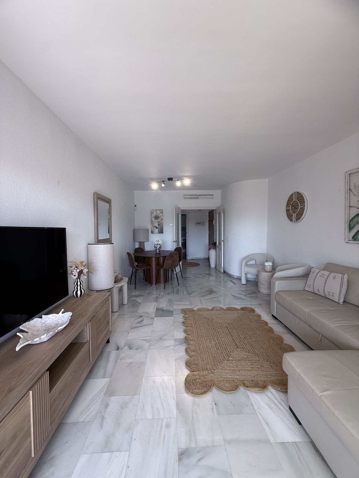 Percelen te koop in El Paraiso | 2 slaapkamers H5396575