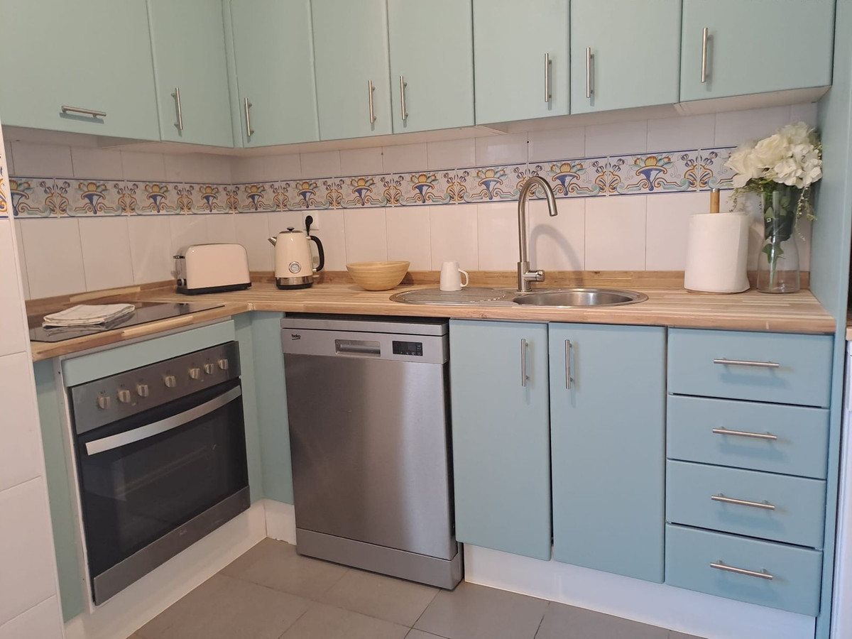 Percelen te koop in El Paraiso | 2 slaapkamers H5396575