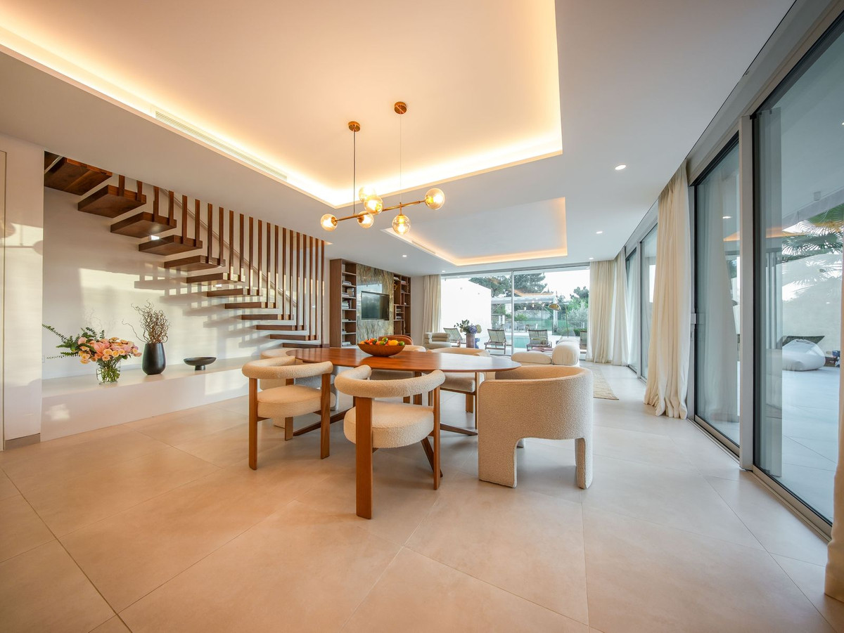 Huis te koop in Elviria | 5 slaapkamers H5298304