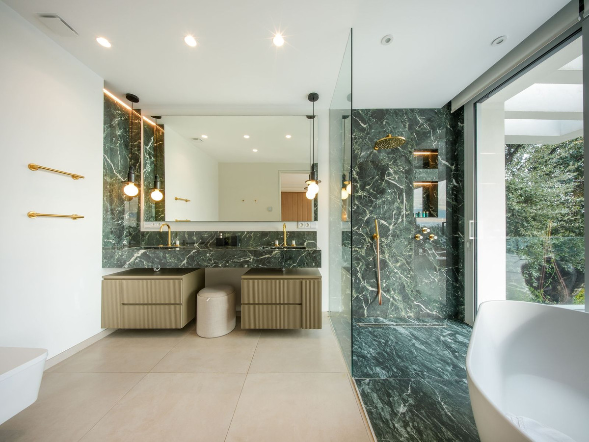 Huis te koop in Elviria | 5 slaapkamers H5298304