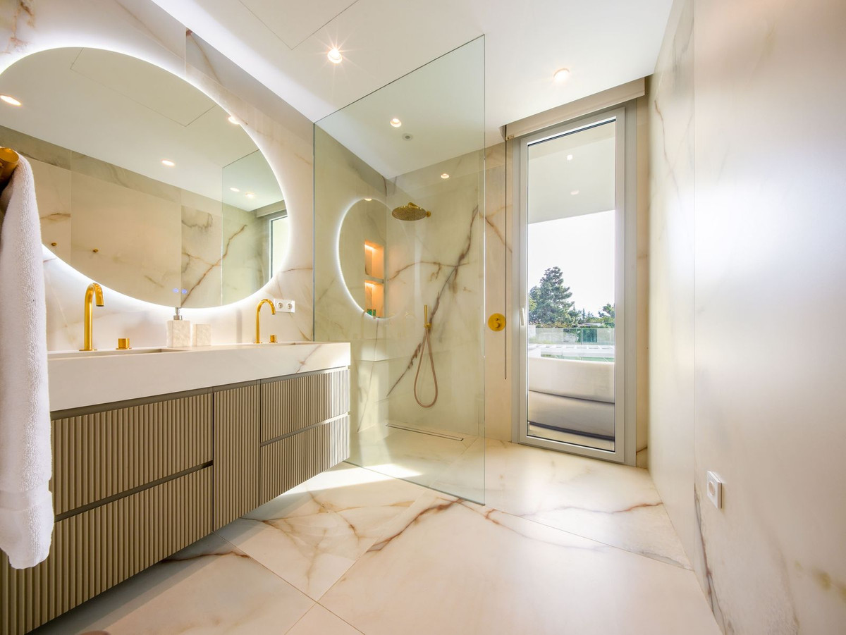 Huis te koop in Elviria | 5 slaapkamers H5298304