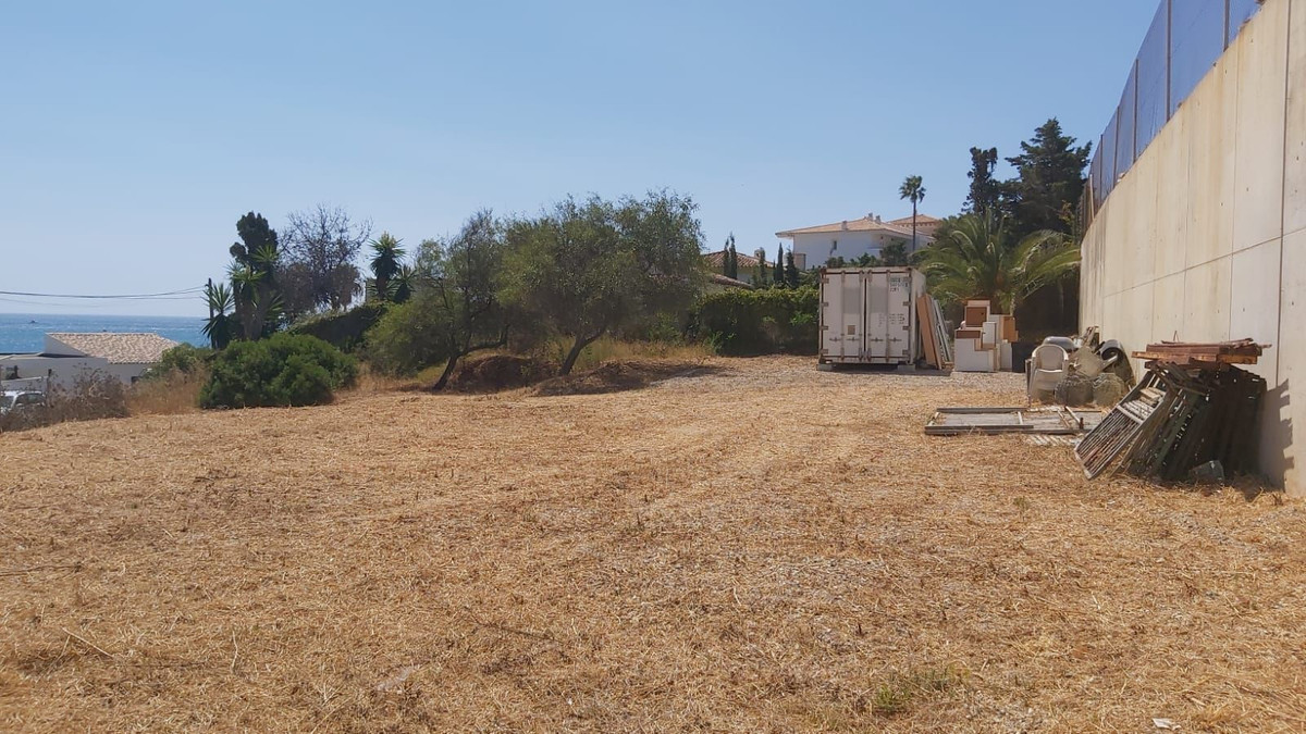Residentiele Percelen in Estepona-1