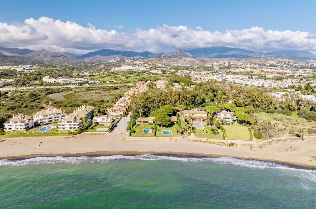 Residentiele Percelen in Estepona-1