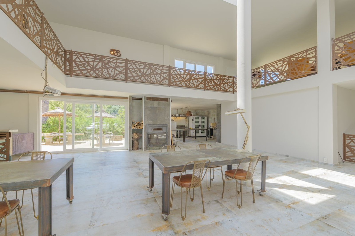 Property main view 44