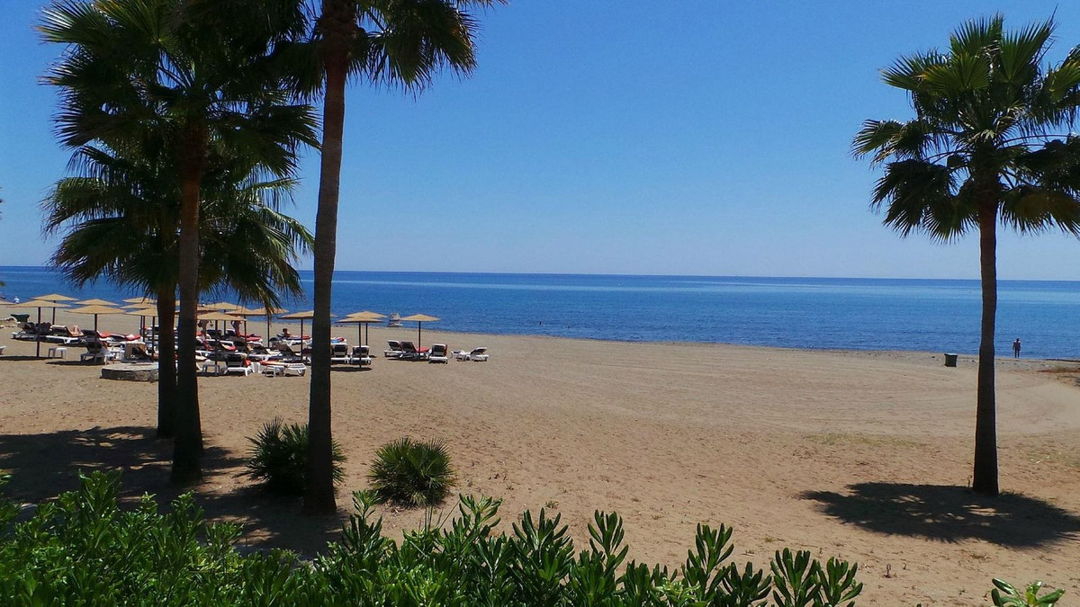 Residential Plot for sale in Estepona | 0 bedrooms H5129572