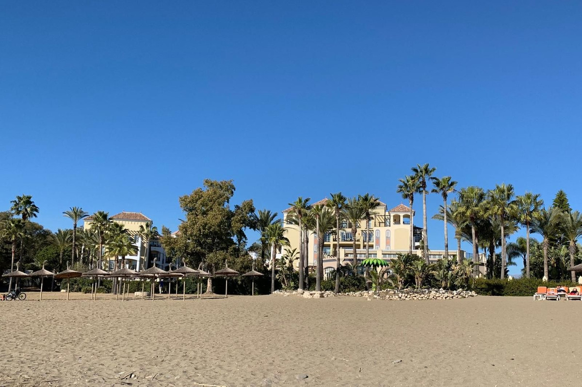 Residential Plot for sale in Estepona | 0 bedrooms H5129572