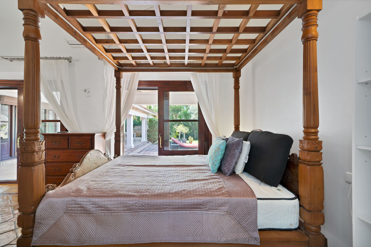 Percelen te koop in Estepona | 4 slaapkamers H5135599