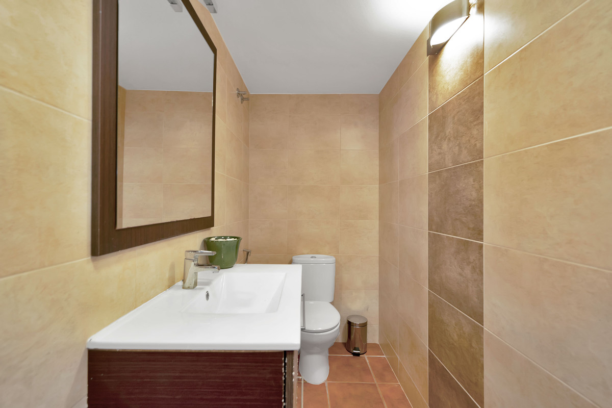 Percelen te koop in Estepona | 4 slaapkamers H5135599