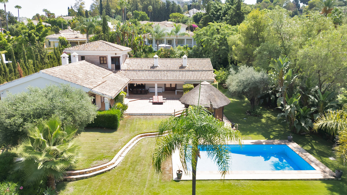 Percelen te koop in Estepona | 4 slaapkamers H5135599