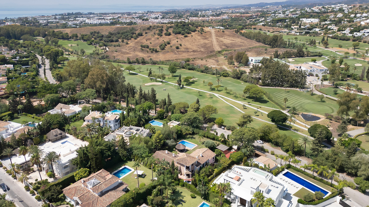Percelen te koop in Estepona | 4 slaapkamers H5135599